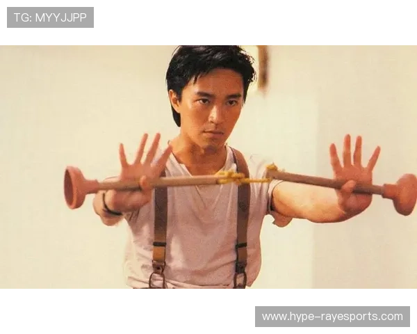 中国足球明星与喜剧之王的碰撞 星爷身份揭秘与成就分析