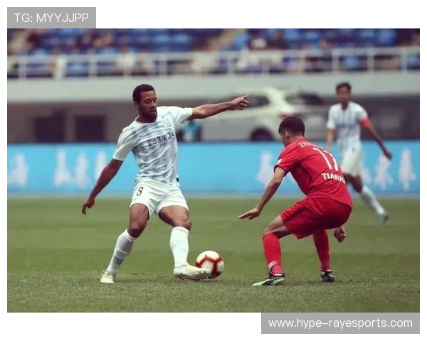 足球球星遭遇扭伤困扰伤情成疑 未来赛事出场成难题