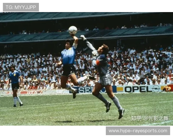 马拉多纳:传奇球星的巅峰之路与永恒之梦 马拉多纳:传奇球星的巅峰之路与永恒之梦